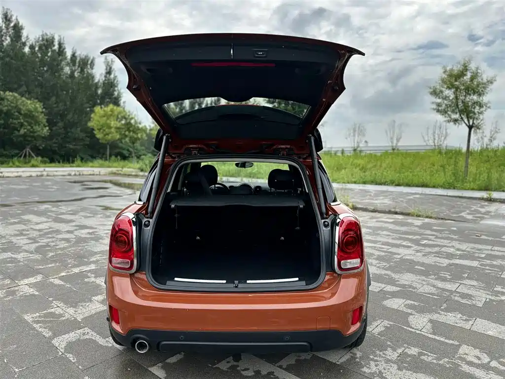 MINI Countryman 2017 — фото 23