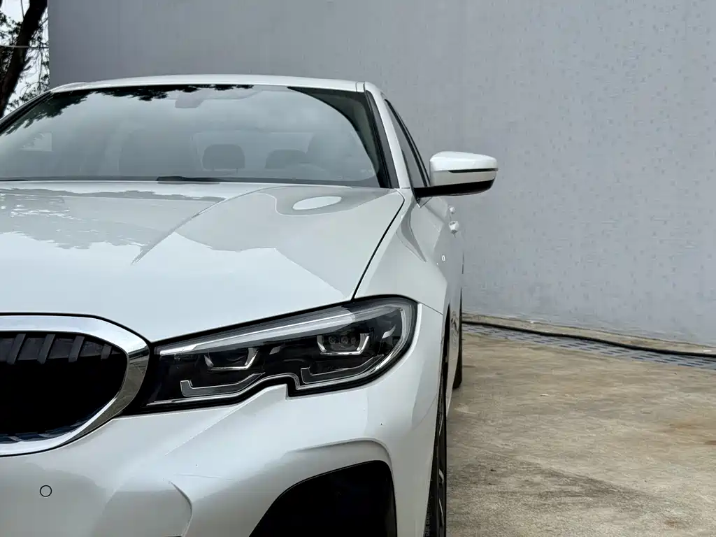 BMW 3 Series 2021 — фото 15