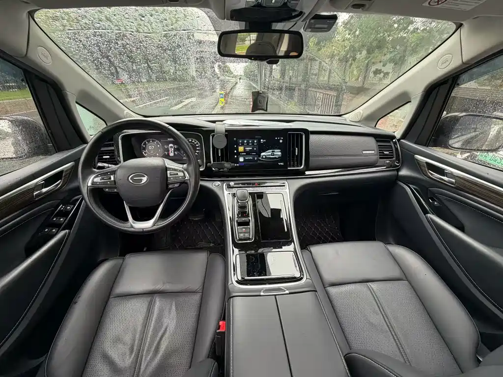 GAC Motor Trumpchi M8 2021 — фото 9