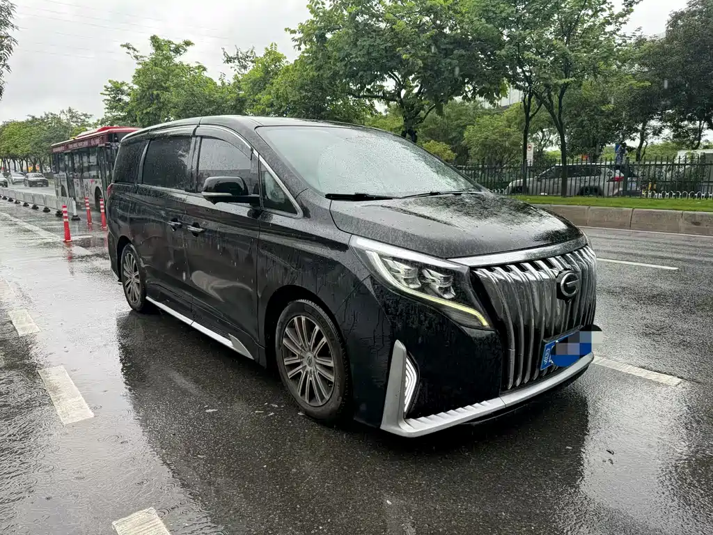 GAC Motor Trumpchi M8 2021 — фото 3