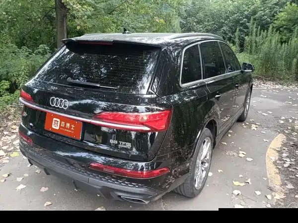 Audi Q7 2025
