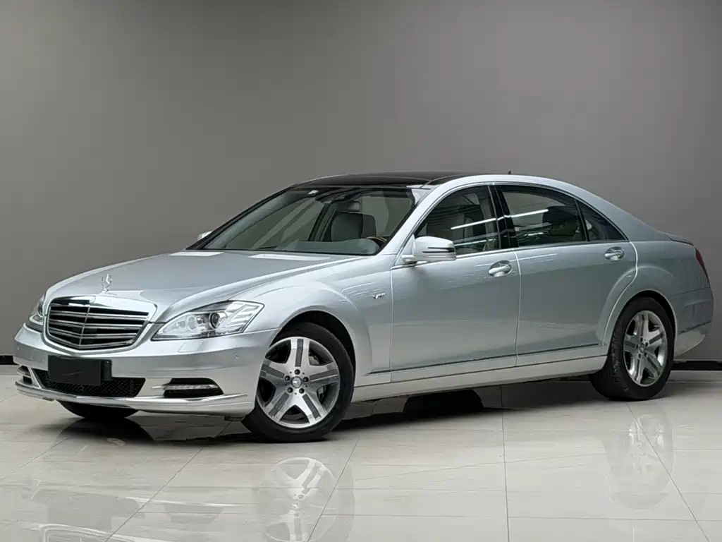 Mercedes-Benz S-Class 2009 — фото 1