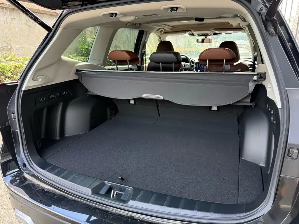 Subaru Forester 2023 — фото 11