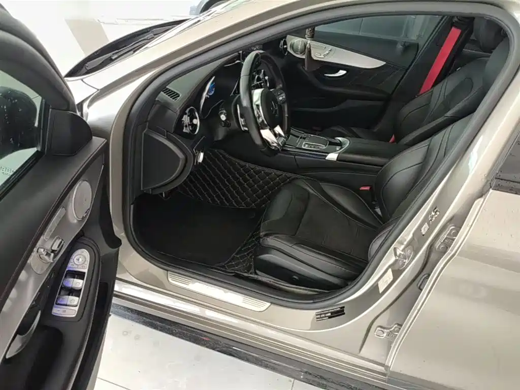 Mercedes-Benz C-Class AMG 2022 — фото 16