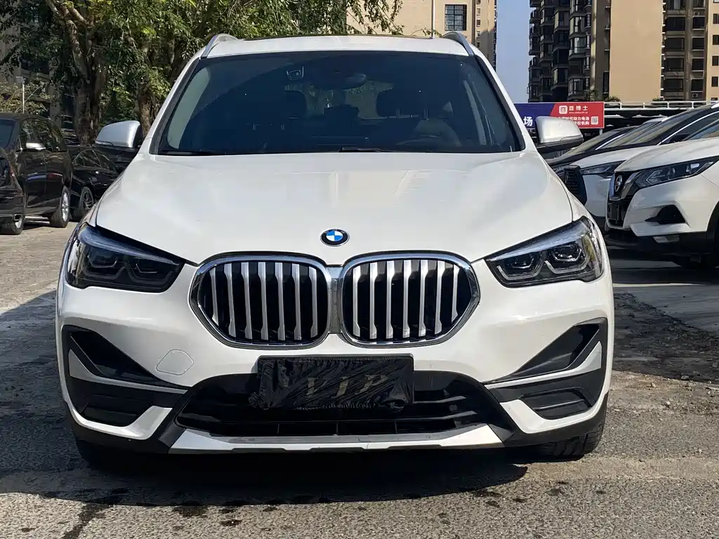 BMW X1 2022 — фото 2