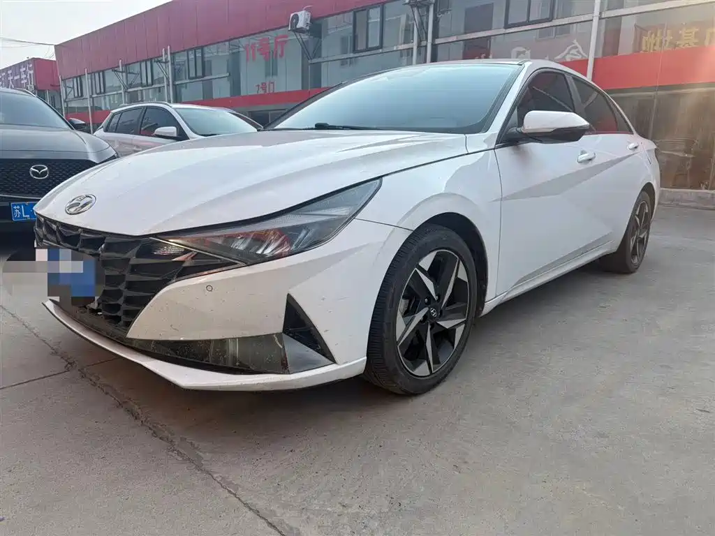 Hyundai Elantra 2021