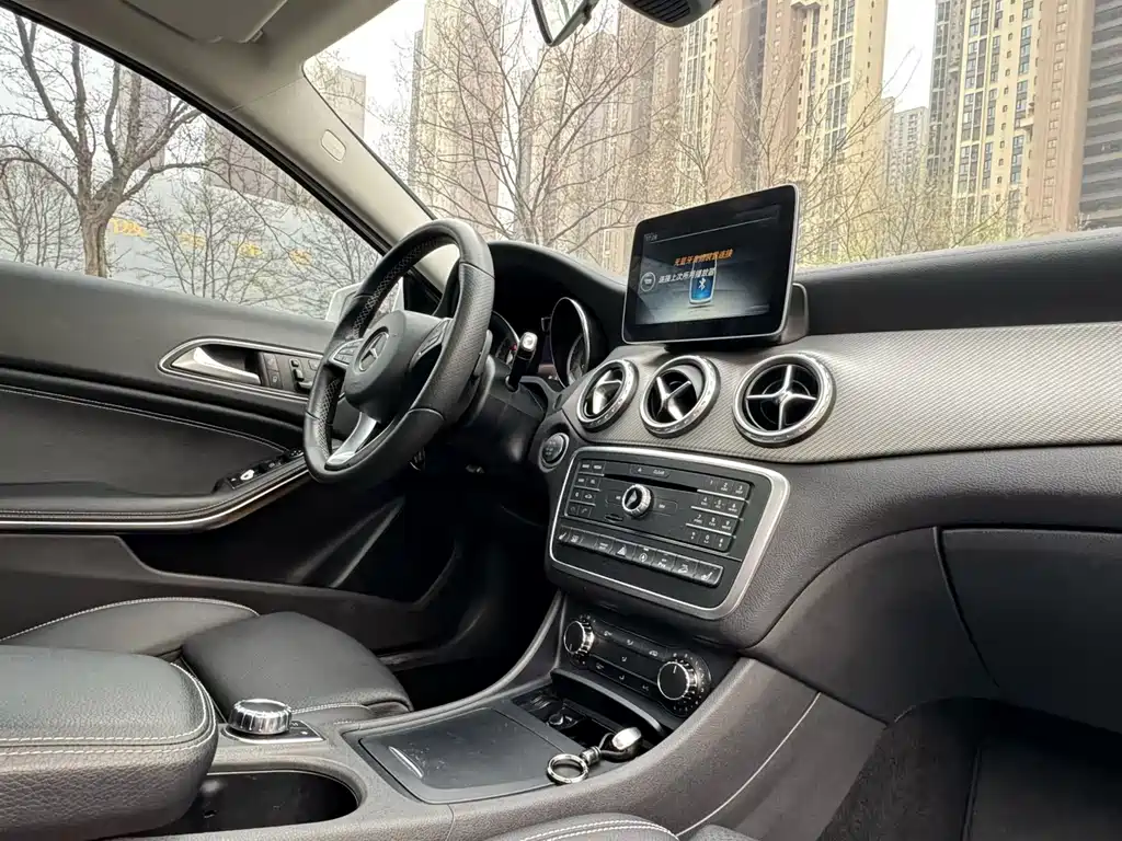 Mercedes-Benz GLA 2017