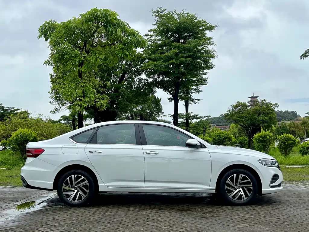 Volkswagen Lavida 2022