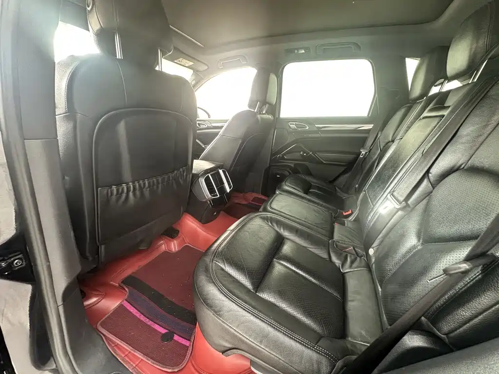 Porsche Cayenne 2015