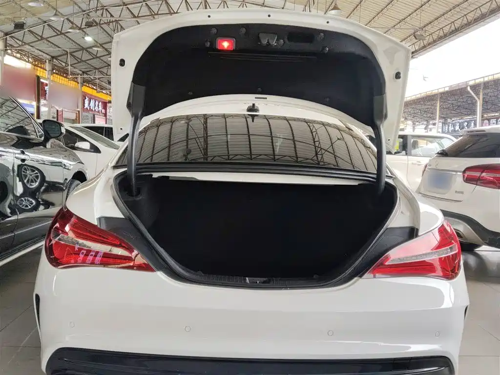 Mercedes-Benz CLA 2018 — фото 19
