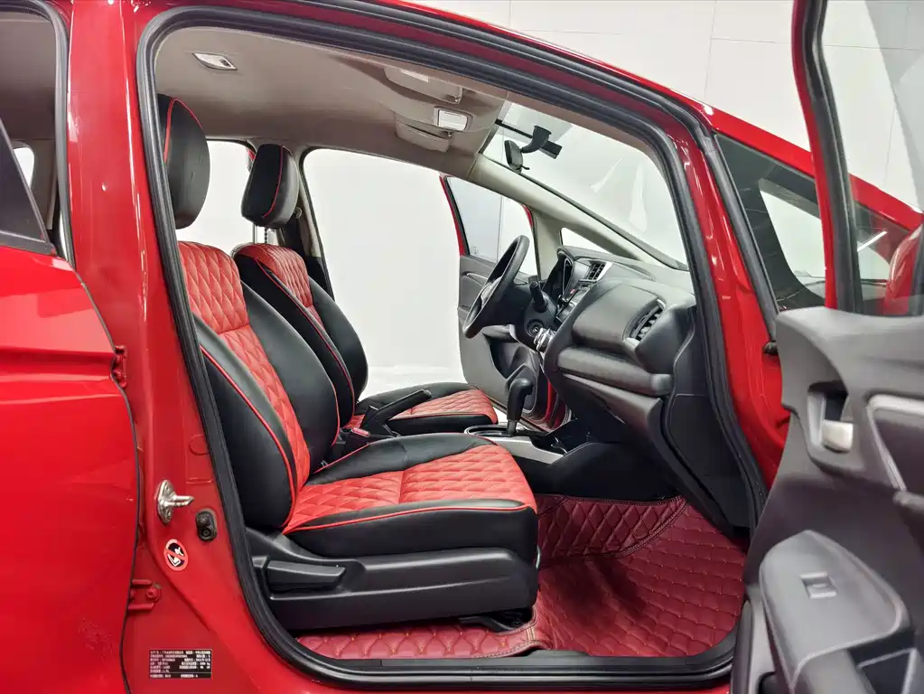 Honda Fit 2015 — фото 13
