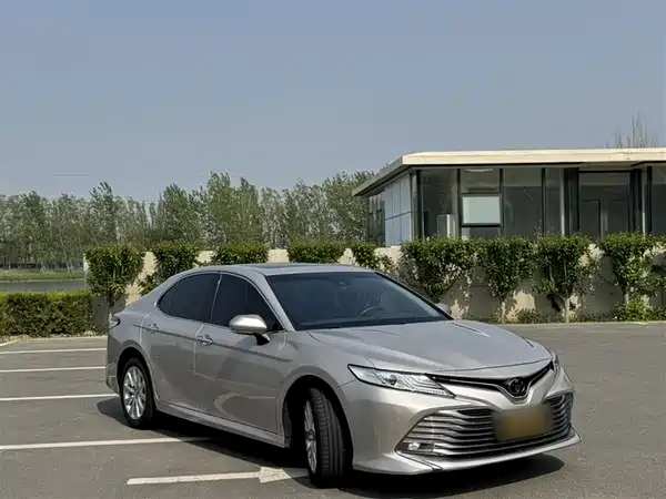 Toyota Camry 2019
