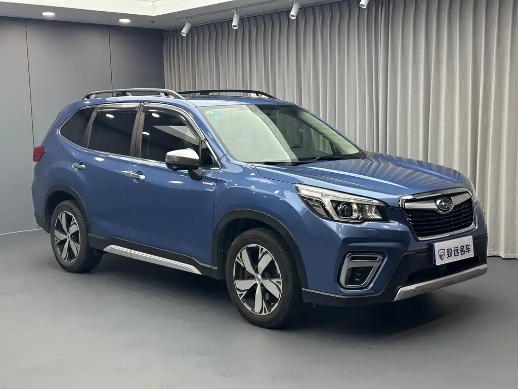 Subaru Forester 2019 — фото 3
