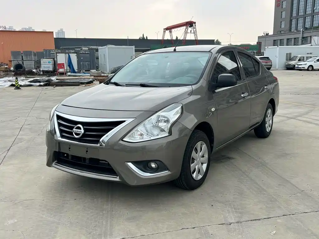 Nissan Sunny 2016 — фото 1