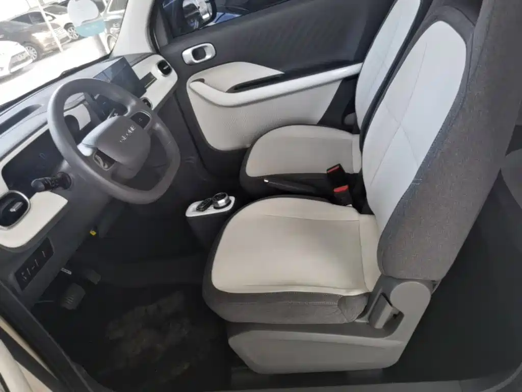 Geely Galaxy Panda 2025 — фото 11