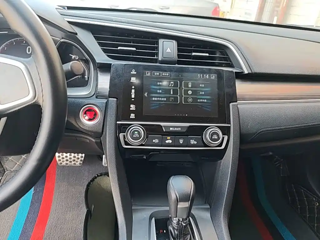 Honda Civic 2020 — фото 13