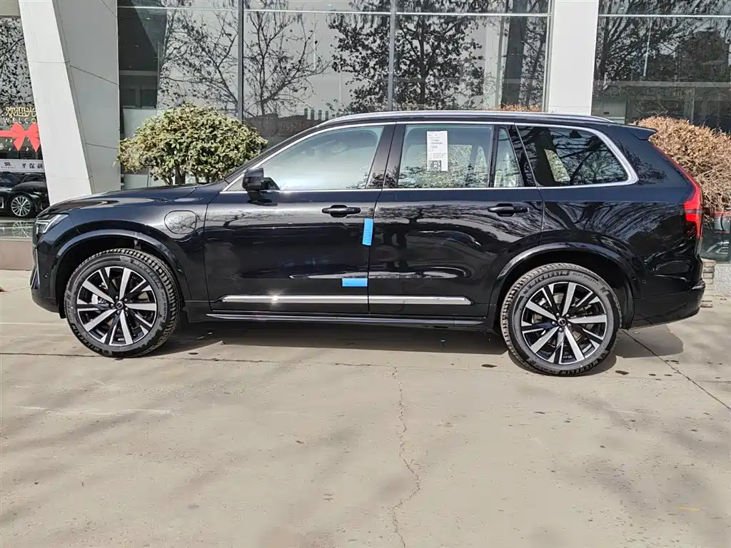 Volvo XC90 PHEV 2026 — фото 2