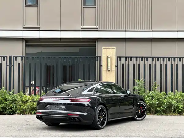 Porsche Panamera 2017