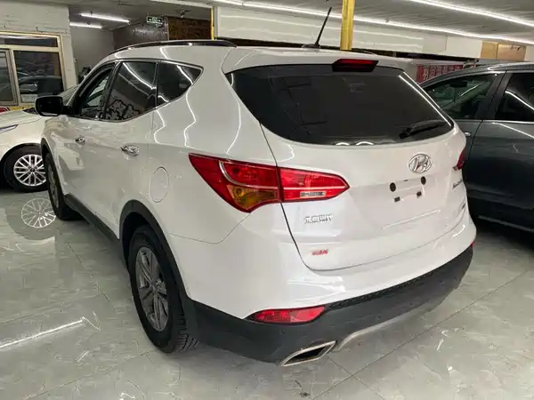 Hyundai Santa Fe 2014