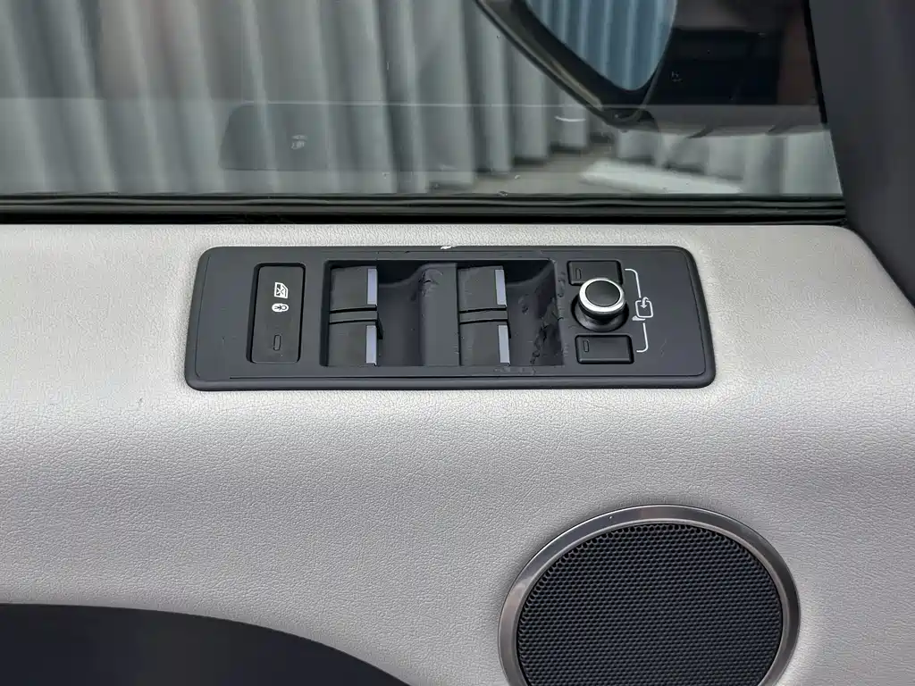 Land Rover Sport 2015 — фото 8