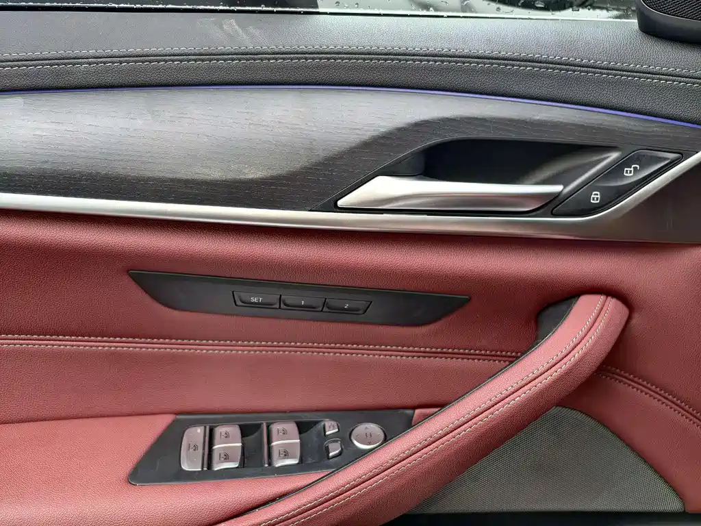 BMW 5 Series 2022 — фото 15
