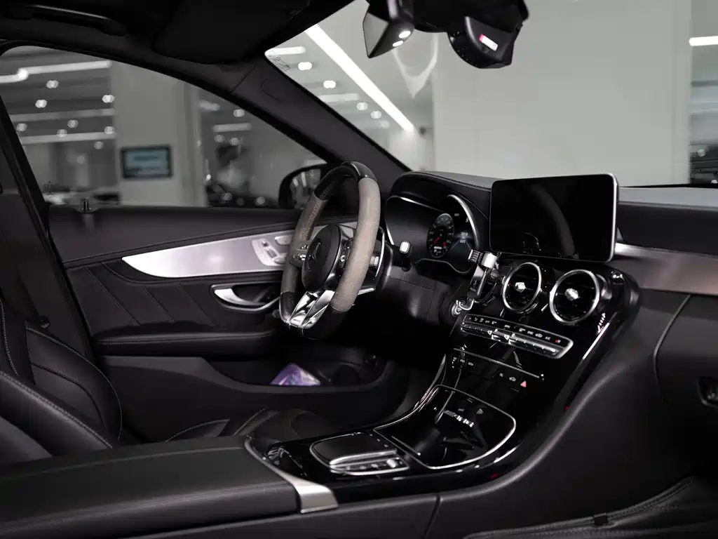 Mercedes-Benz C-Class AMG 2020 — фото 8