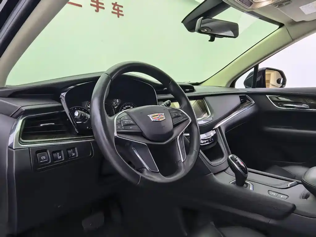 Cadillac XT5 2019 — фото 17