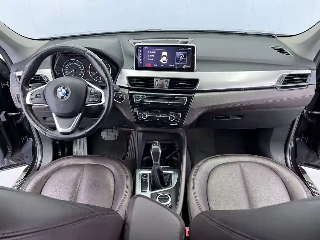 BMW X1 2016 — фото 9