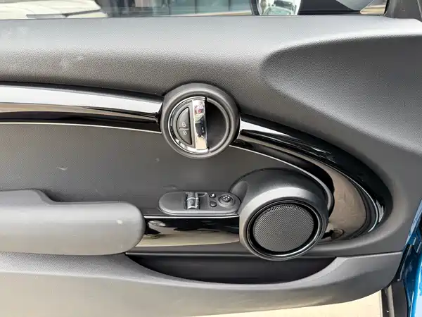 MINI MINI 2022