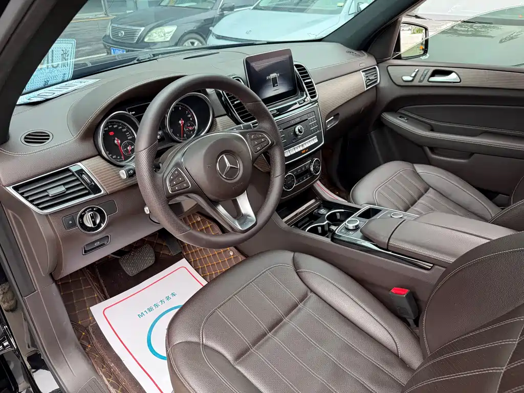 Mercedes-Benz GLE 2019 — фото 6