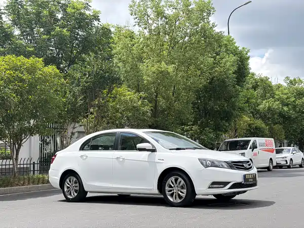 Geely Emgrand 2017