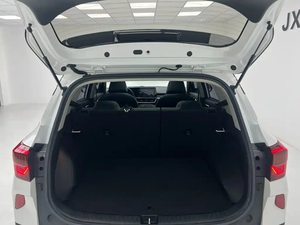 Kia KX3 Proud Running 2022 — фото 19