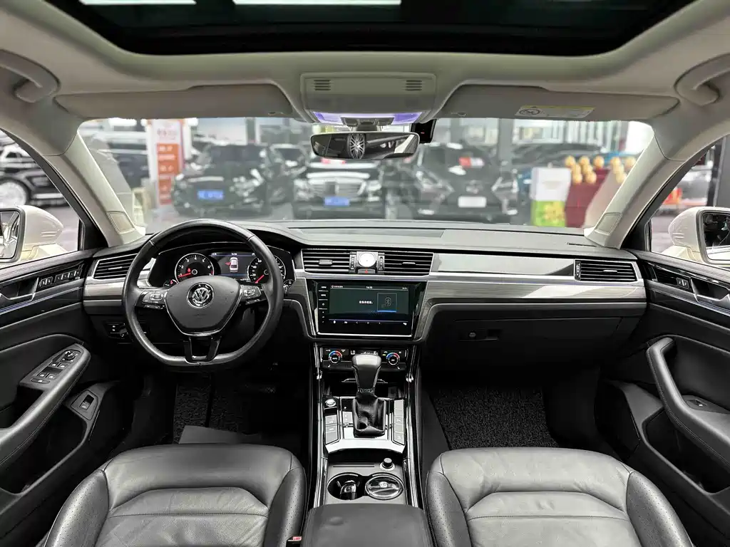 Volkswagen Phideon 2018 — фото 2