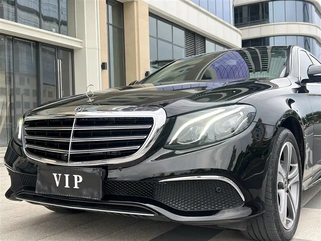 Mercedes-Benz E-Class 2020 — фото 12