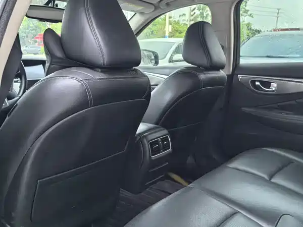 Infiniti Q50L 2018