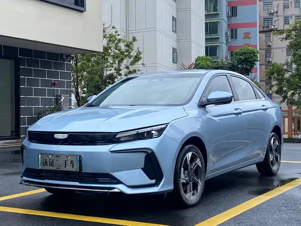 Geely Emgrand L Hip 2023