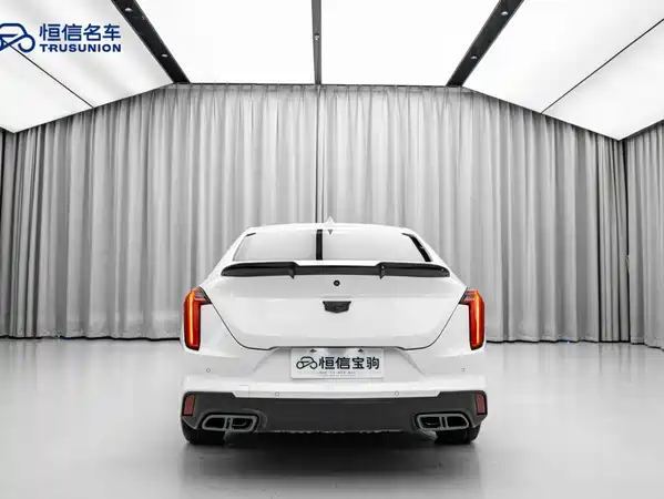 Cadillac CT4 2021