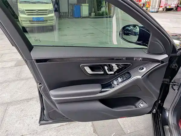 Mercedes-Benz S-Class 2022