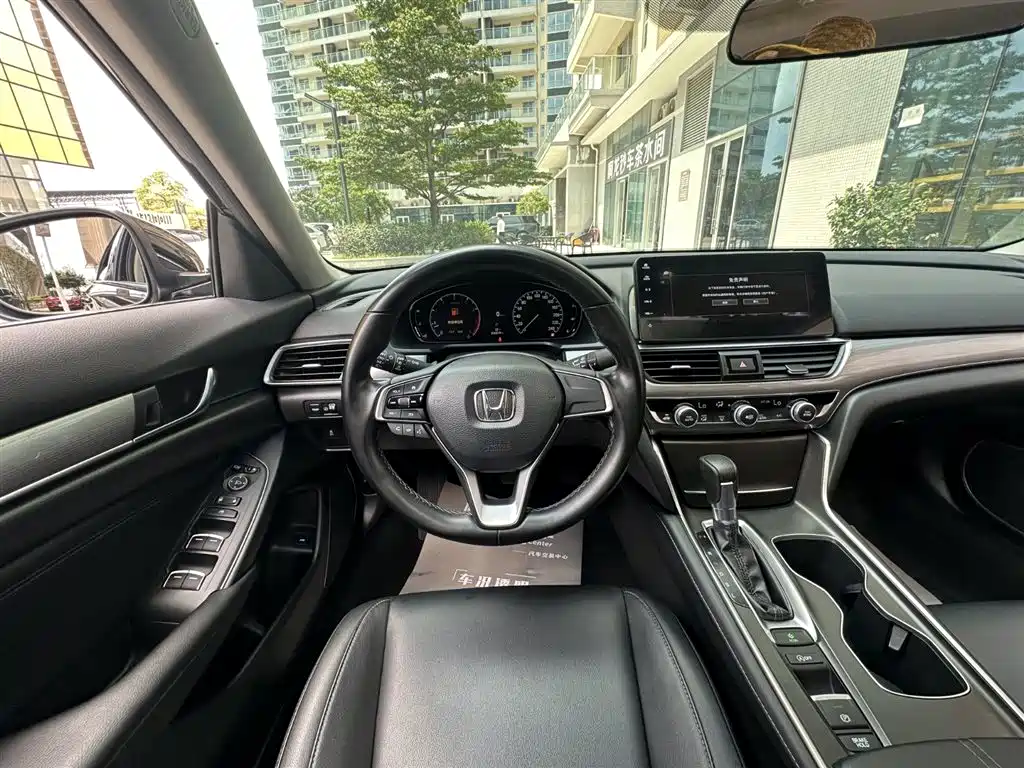 Honda Accord 2022 — фото 23