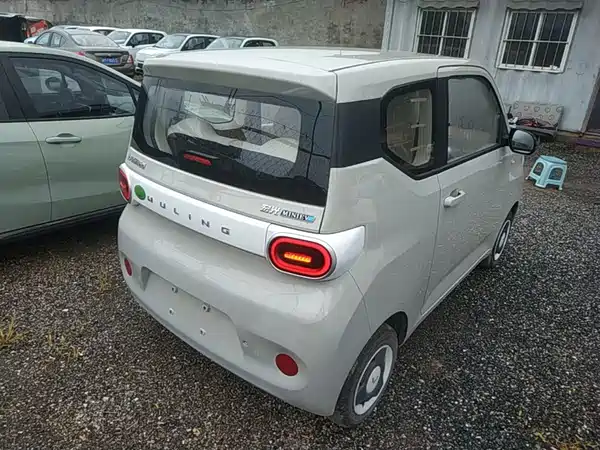 Wuling Hongguang MINIEV 2025