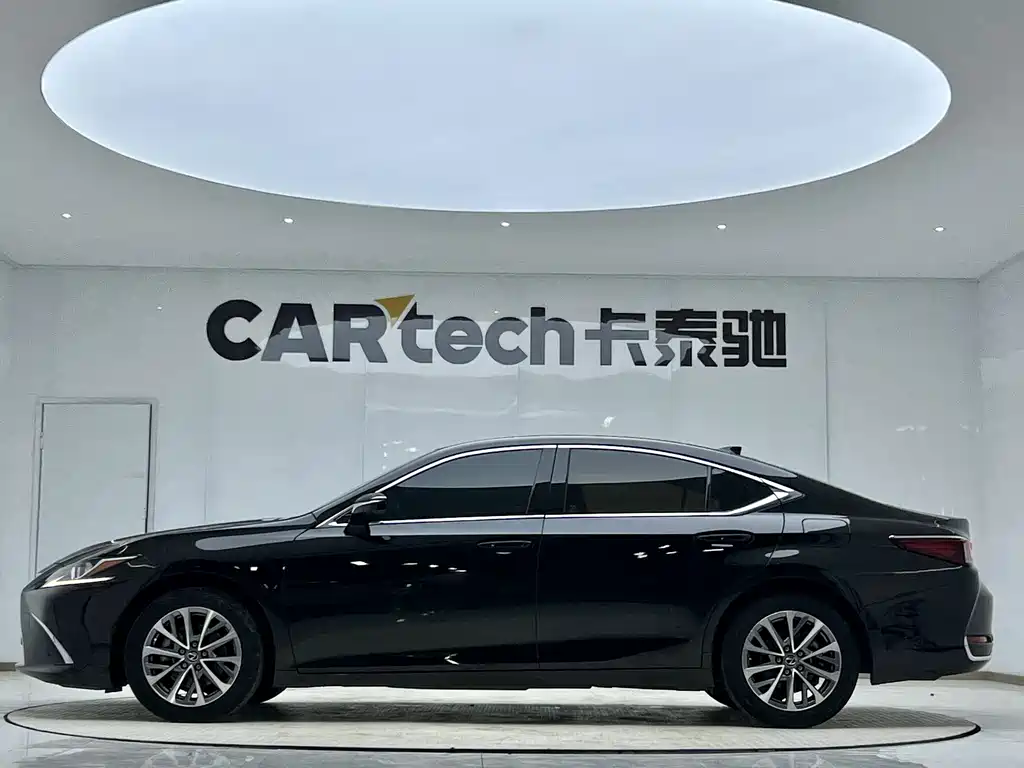 Lexus ES 2022 — фото 2