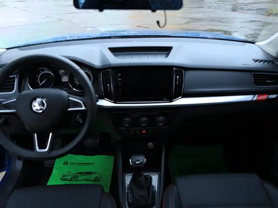 Skoda Kamiq 2023 — фото 12