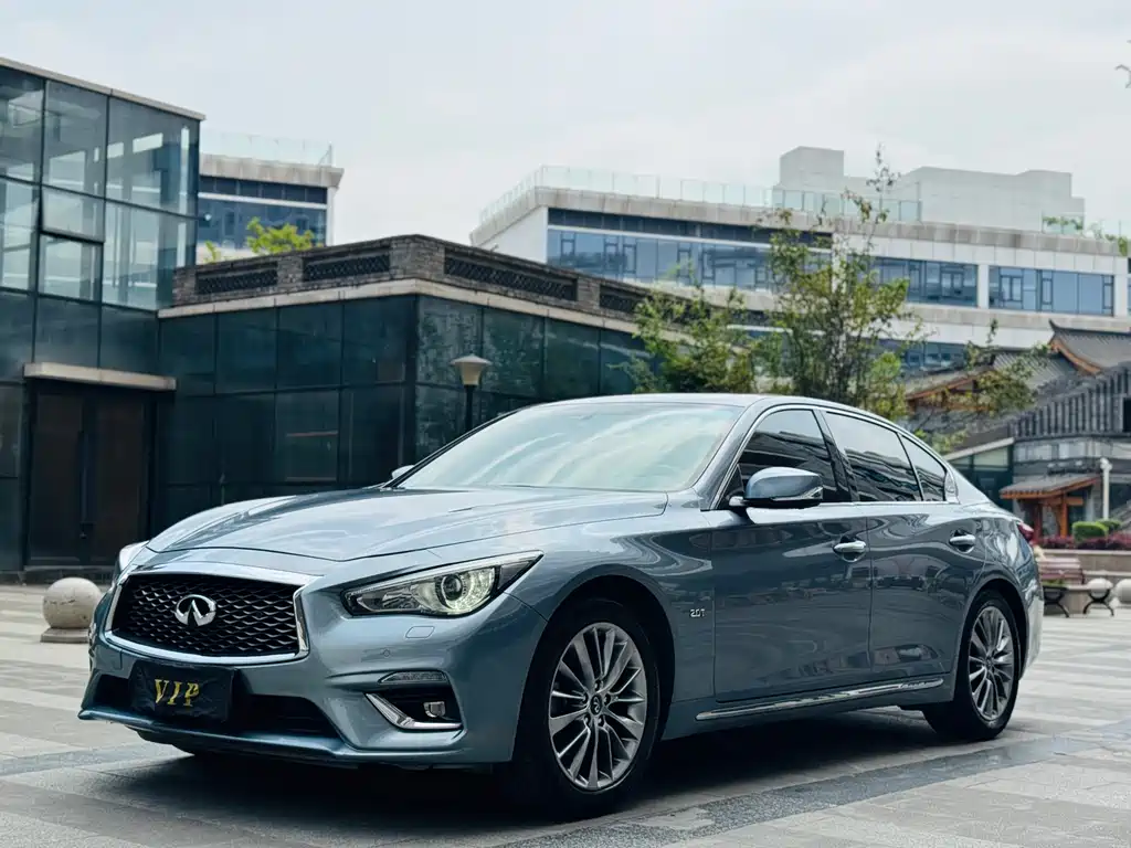 Infiniti Q50L 2018 — фото 1