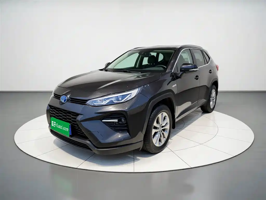 Toyota Wildlander 2021 — фото 1