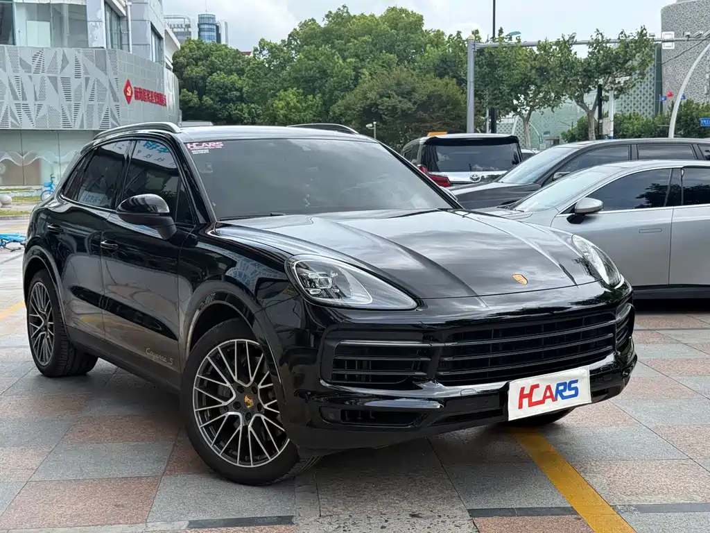 Porsche Cayenne 2018 — фото 17