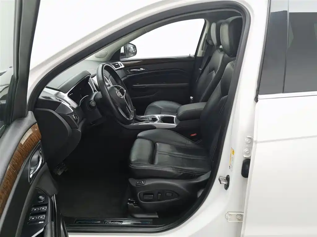 Cadillac SRX 2015 — фото 10