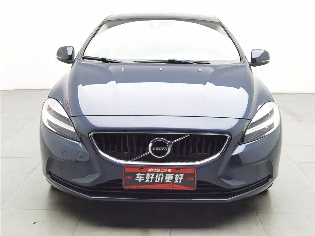 Volvo V40 2017 — фото 3