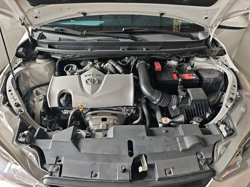 Toyota Yaris L 2020 — фото 20