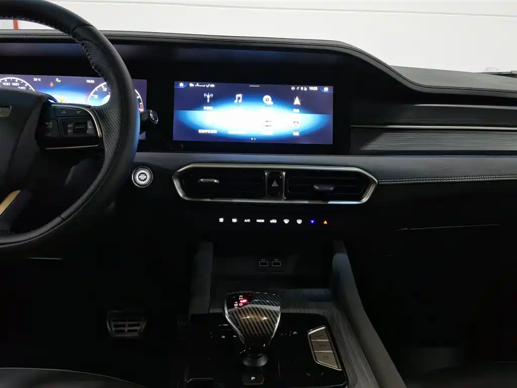 Jetour X90 PLUS 2025 — фото 12