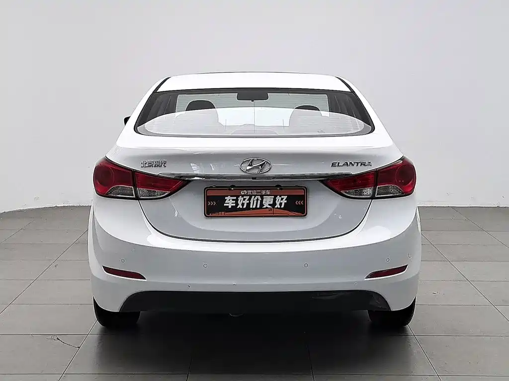 Hyundai Elantra 2013